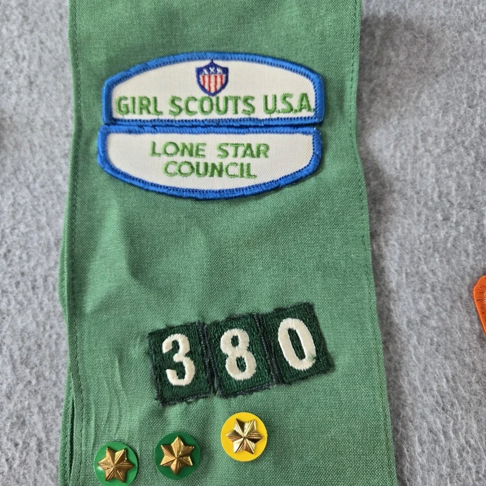 Vintage Girl Scouts U.S.A. Bundle Girls One Size Multicolor Scarf Patchwork‎